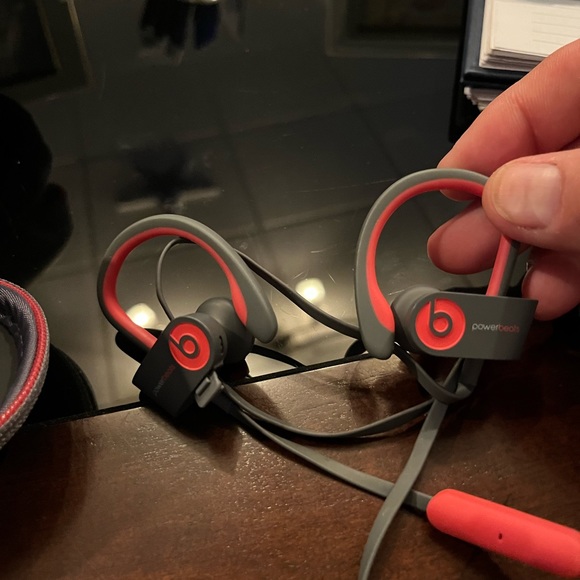 Like New Beats Running and Fitness Wireless Earbuds. Like new and great comfort. - Picture 4 of 4